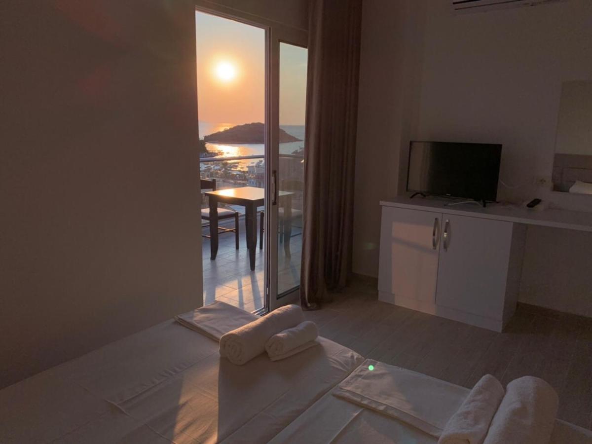La Luna Hotel Ksamil Exterior photo